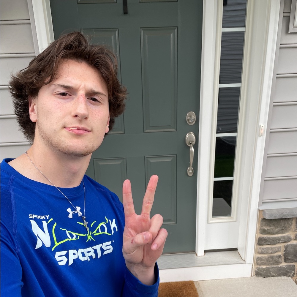 Meet your Posher, Logan
